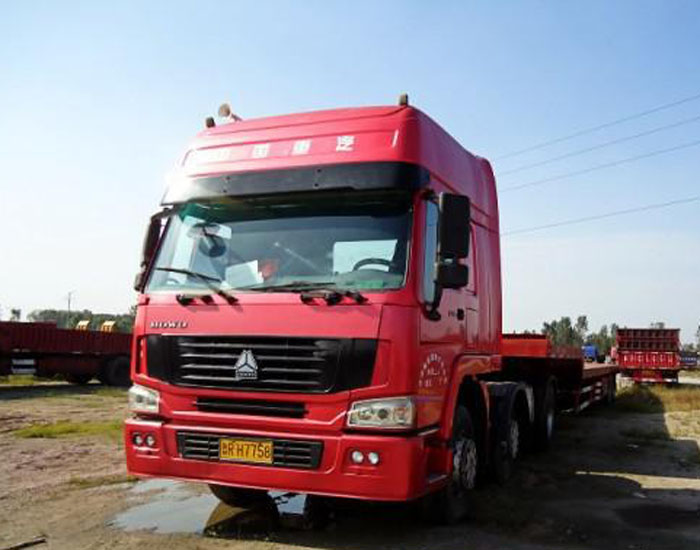 Tractor Truck SINOTRUK HOWO LHD 6X4 Euro2 380HP ZZ4257S3241W