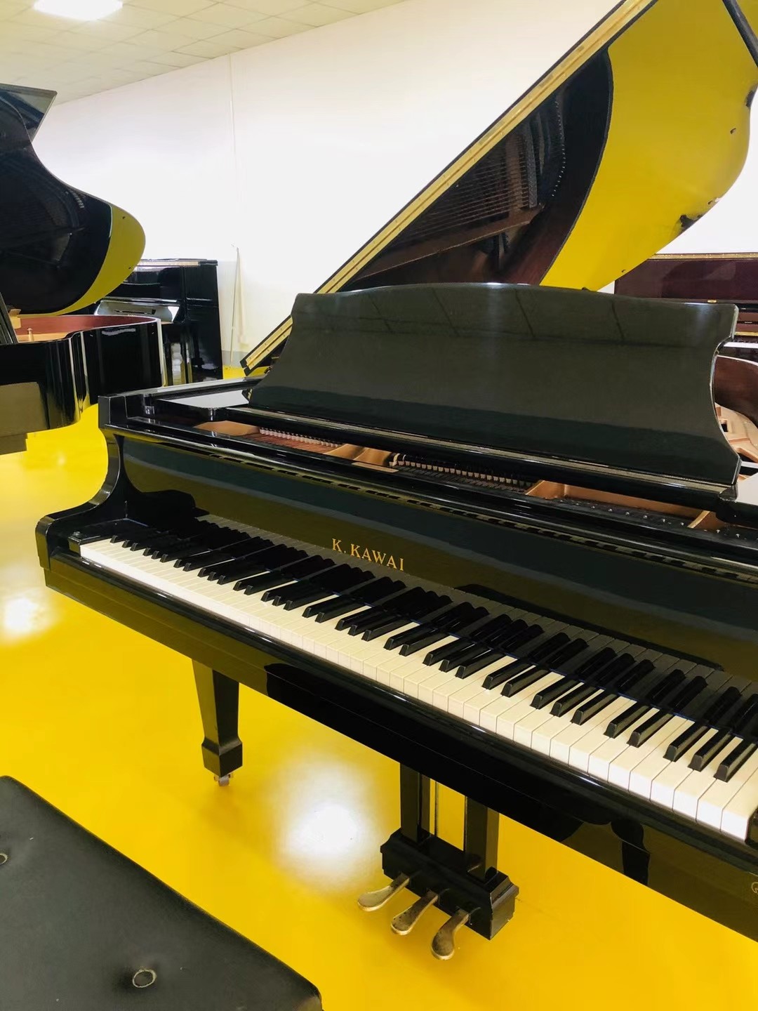 Wholesale custom mechanical 88 keys professional acoustic upright second hand piano Which websites can sell used pianos?