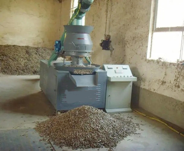 Heavy Duty Wood Pellets Machine Branches Biomass Pellet Machine