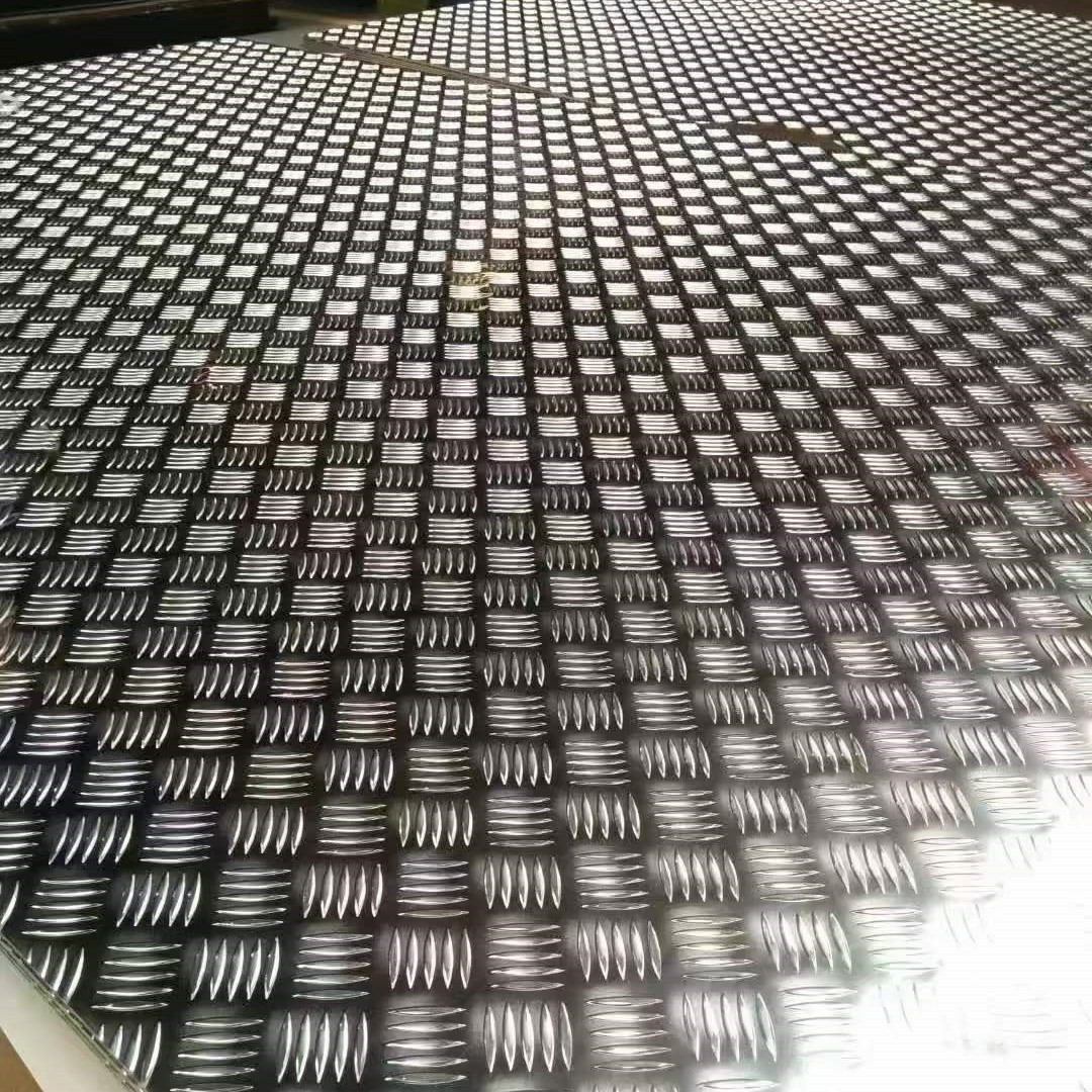 Non-Slip Diamond Aluminium Checkered Sheet 6061 T6 5053 Size: 10'x4'x2.0mm Technical Specification