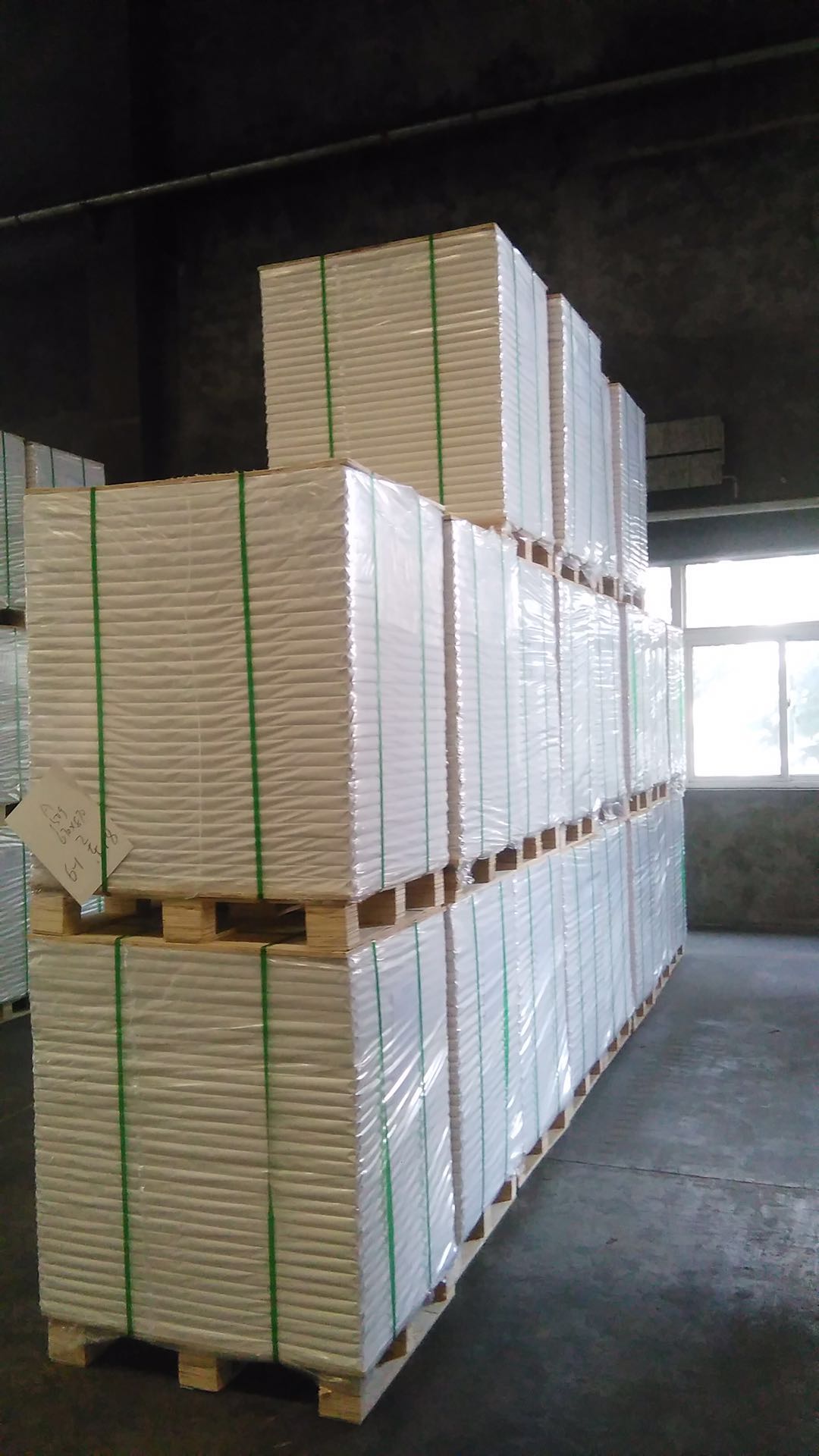 Double Side Coated 250-350gsm C2S/ GC2/High Bulk Art Card for Custom Orders and Printing