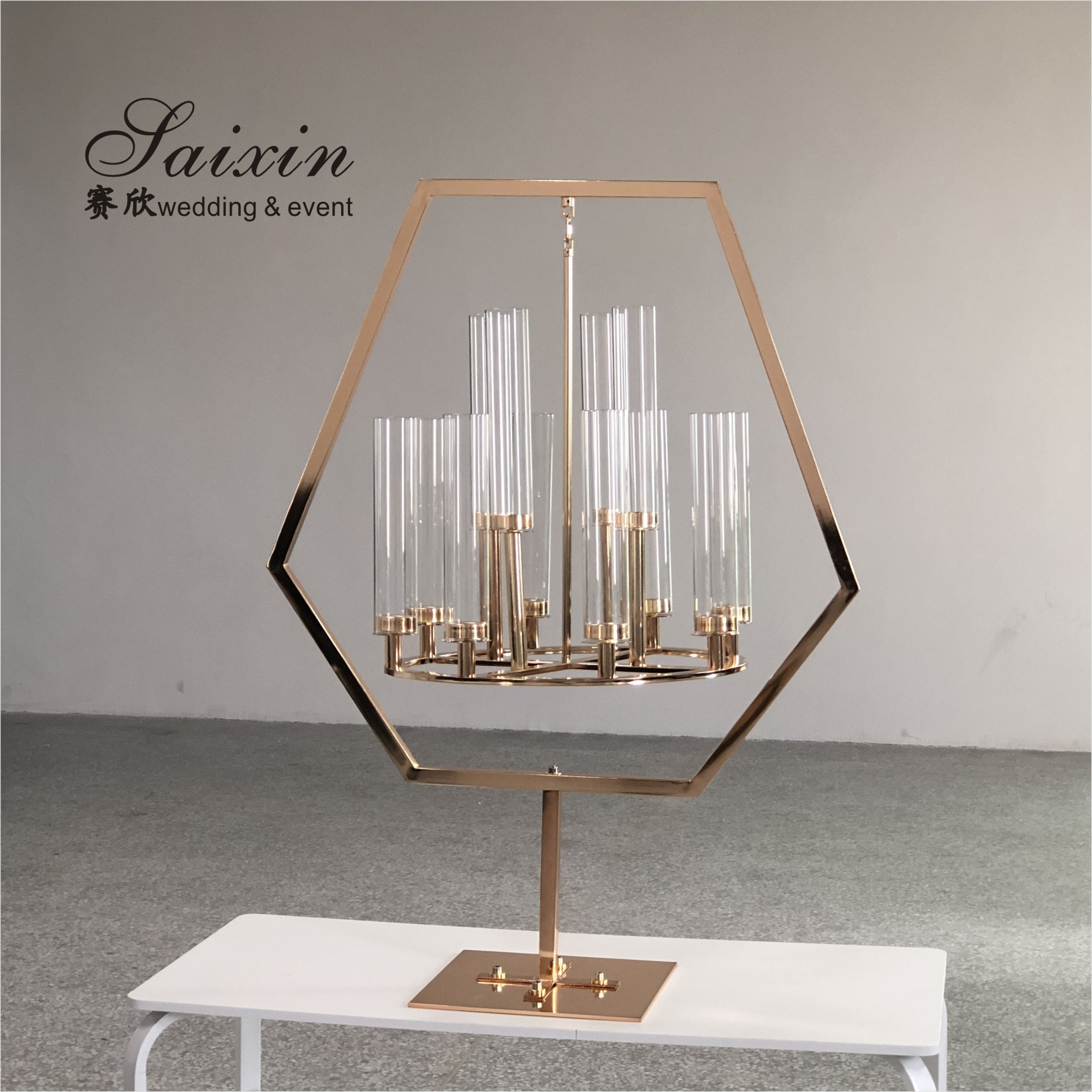 Saixin custom black metal frame with hanging chandelier candle holder for wedding tables centerpiece