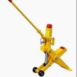 China FJ04 Forklift Jack Load Capacity 4000Kg wholesale