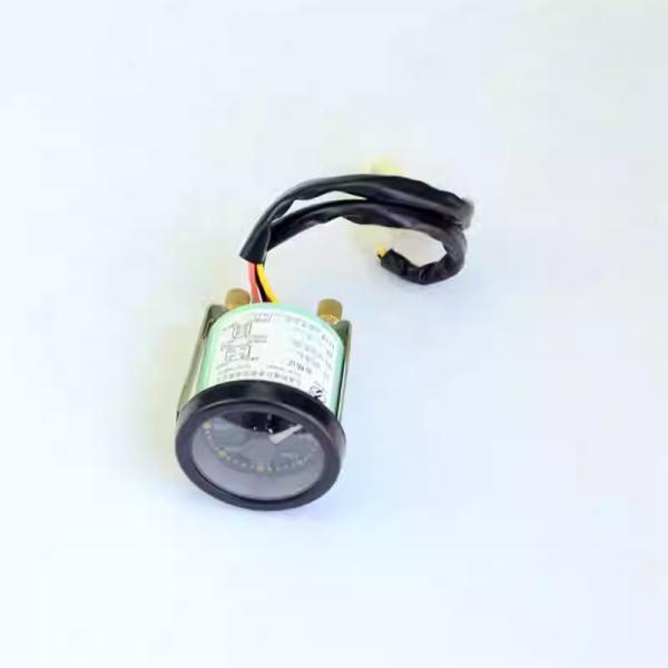 Tachometer for Sanitation Vehicles – Fits Sweeper-Washers/Sweepers, Real-Time RPM Display