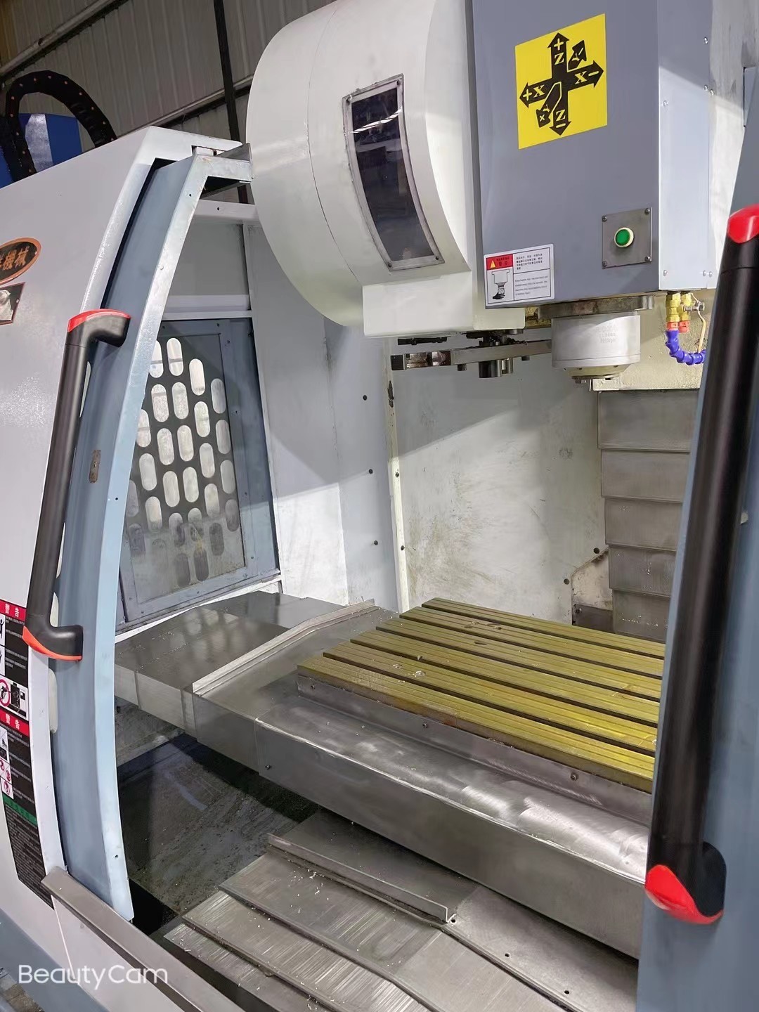3 Axis VMC CNC Machining Center Long Lasting Rigid Structure Fanuc System