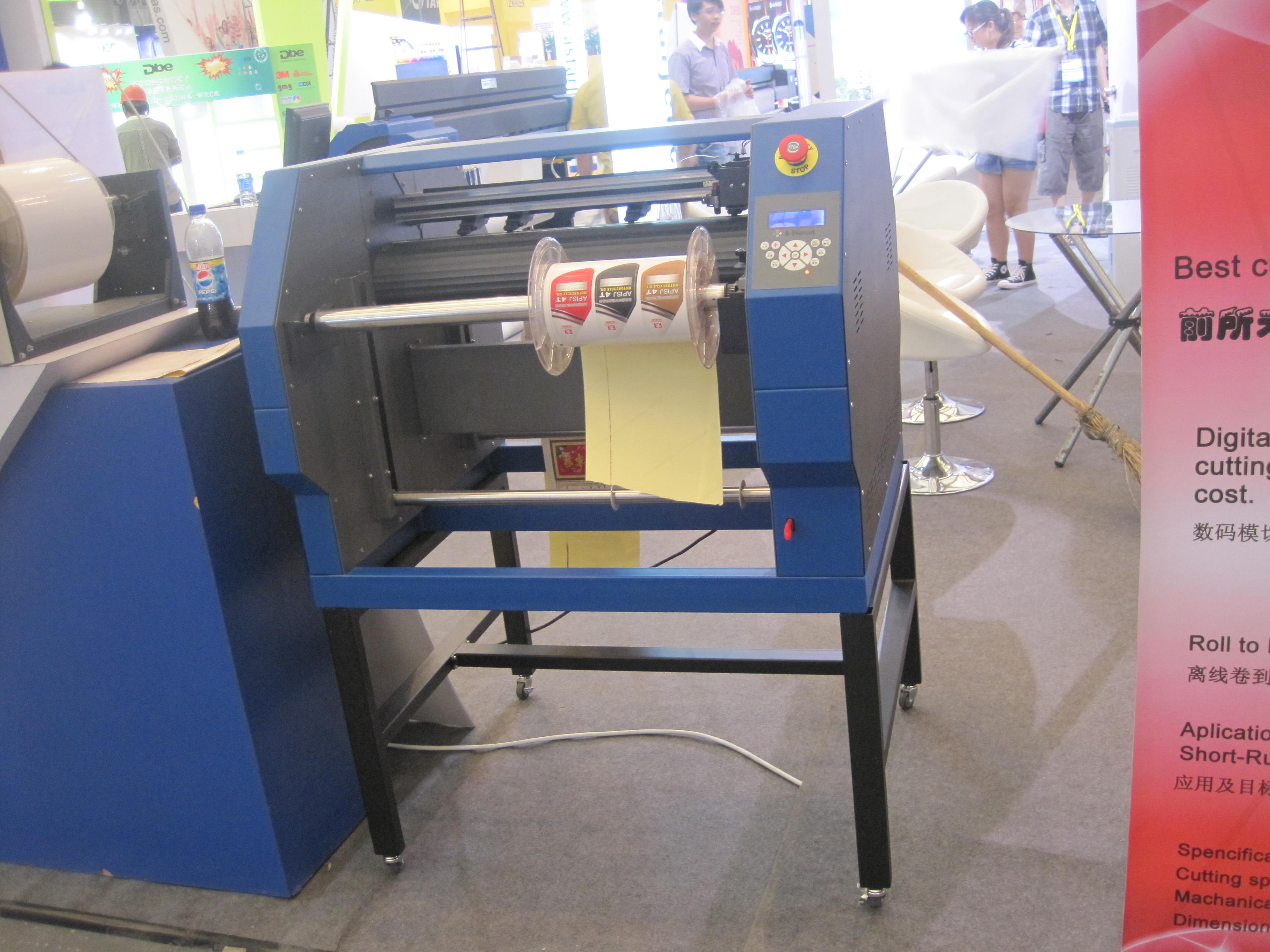 Roll To Roll label Digital Cutter For adhesive paper Cutting,for small quantity labels