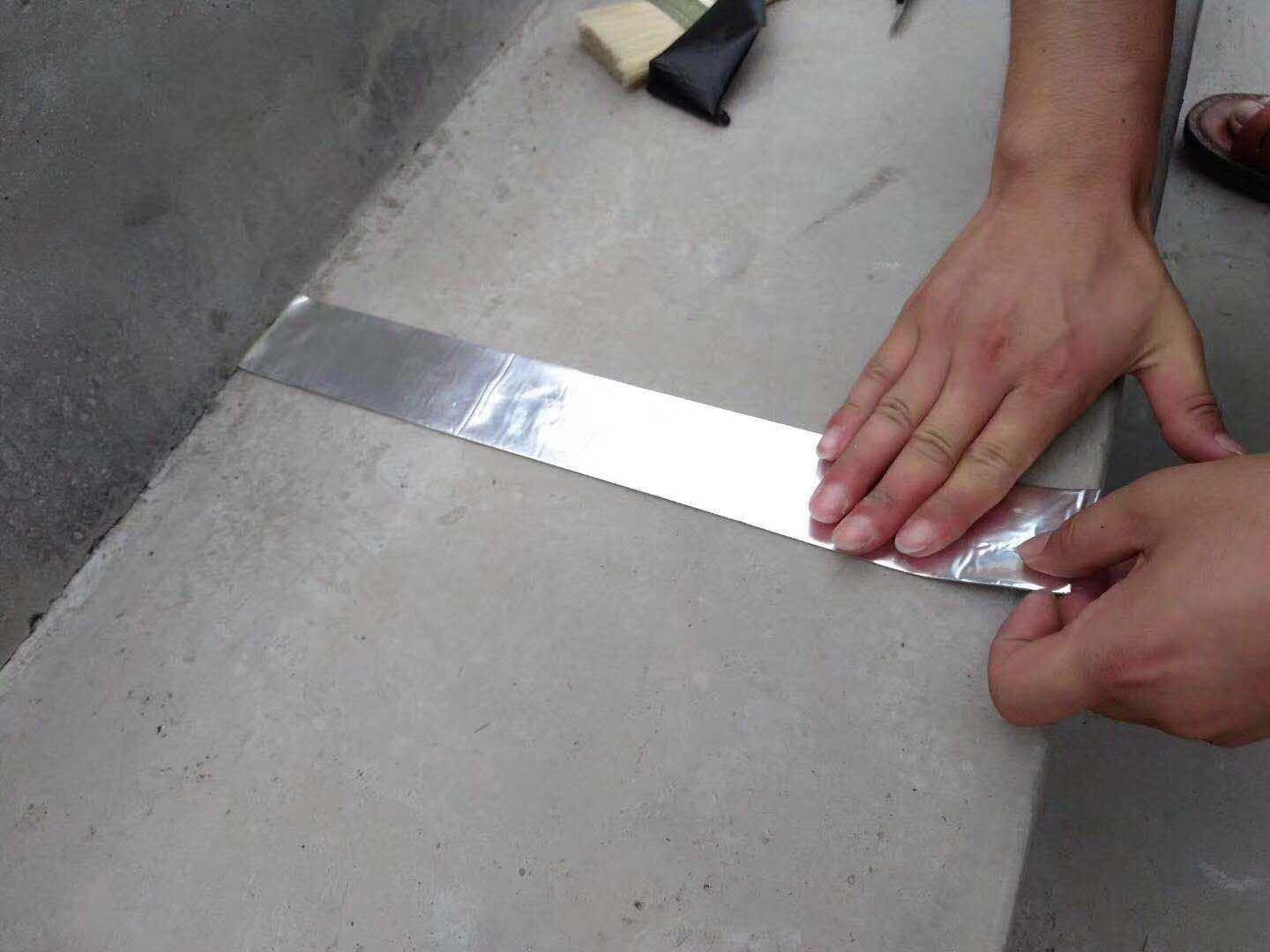 UV Resistance and High Adhesive Strength Aluminium Waterproof Tape with Silver