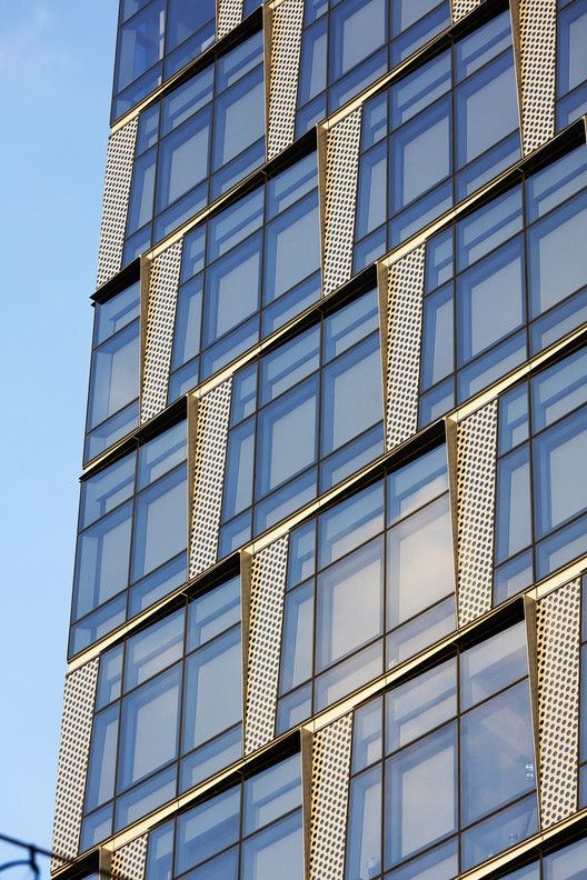 Tinted Tempered Single Glazing Curtain Wall Metal Panel EPS White