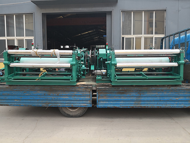 Stainless Steel Wire Mesh Machine , Plain / Twill Woven Wire Mesh Equipment