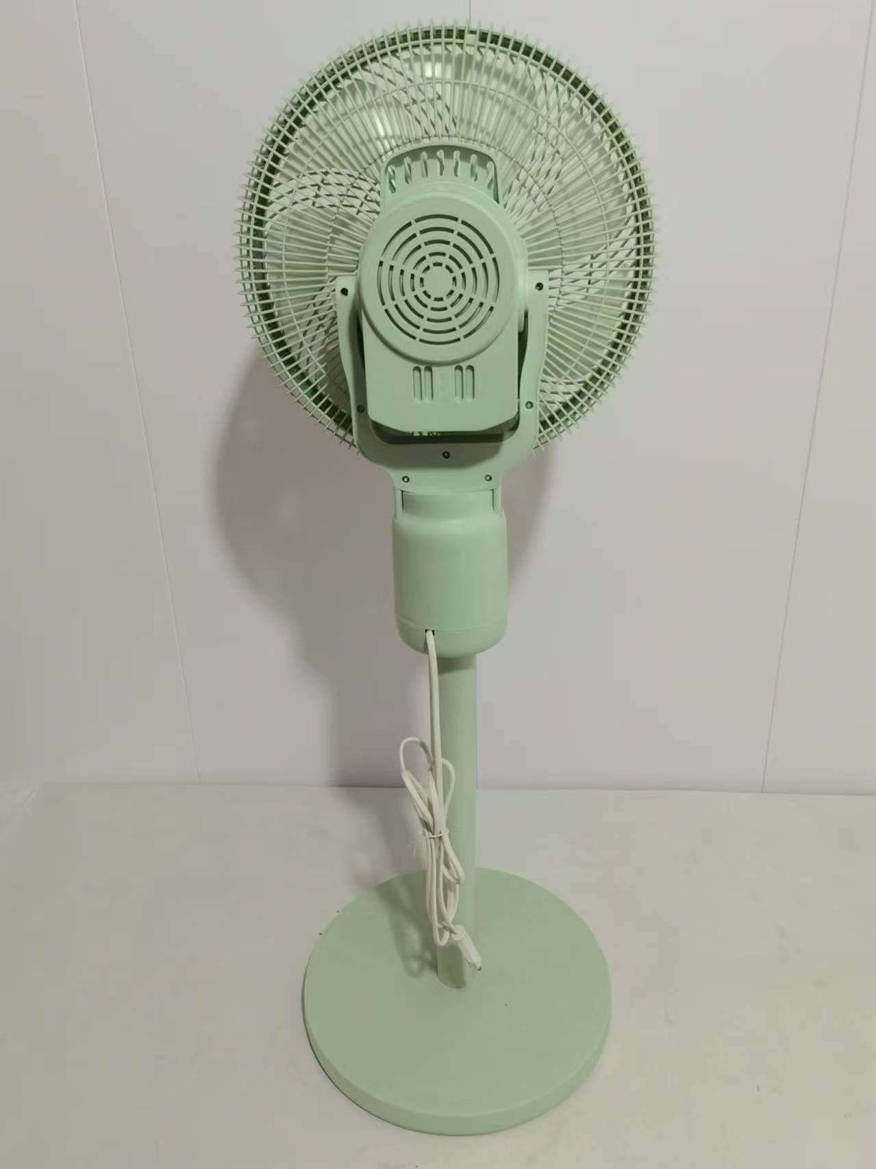 Automatic Shaking Head Circulation Fan 12 inch LED Display Vertical Floor Cooling Fan