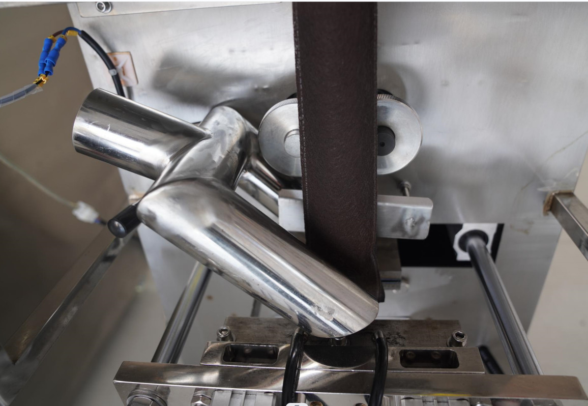 0.5-500g VFFS Desiccant Auger Filling Powder Packaging Machine 30-70 Bags / Min