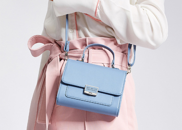 Lady Fashion Style Pu Leather Bag 16 * 12 * 7cm With Customized Logo