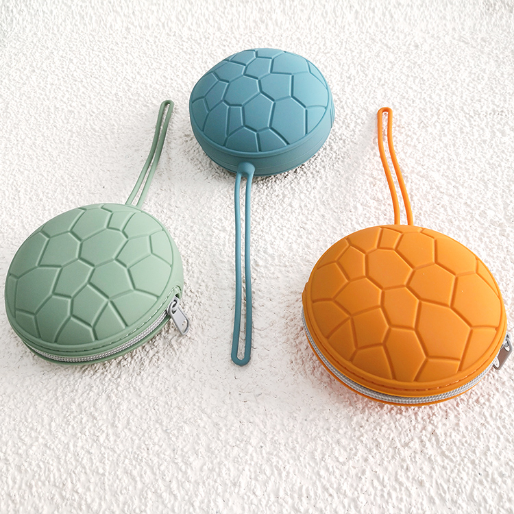 Baby Care Silicone Pacifier Case Portable Pacifier Holder Container PVC Free OEM