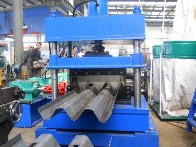 3.5mm Thickness Galvanized Steel Highway Guardrail Fence Roll Forming Machine