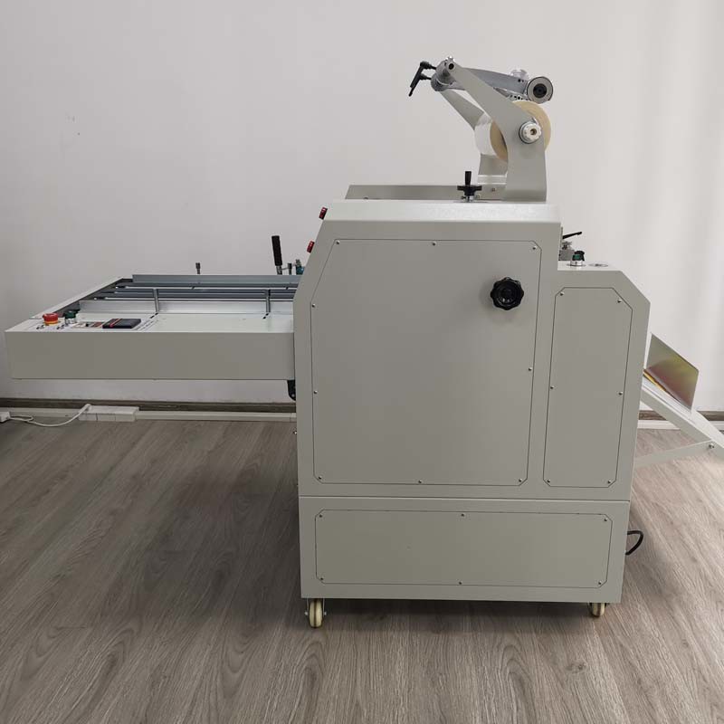 Automatic Roll Laminating Machines 520mm Max Lamination Width Hydraulic
