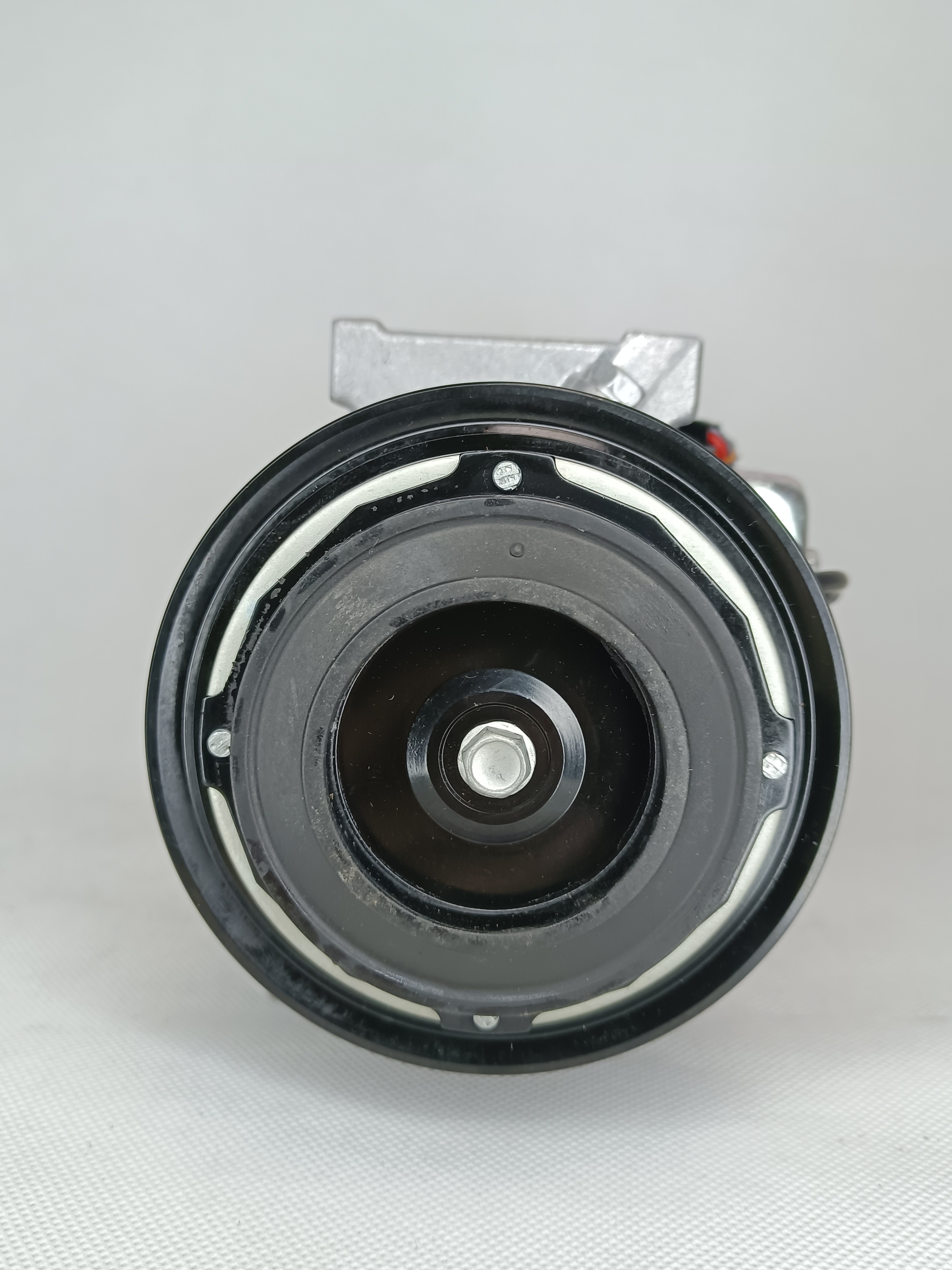 Car AC Compressor Assembly For Nissan X-TRAIL 2.0 OEM 926004BA0A