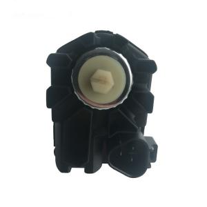 China Auto Leveling Motor Headlight For Toyota External Installation wholesale