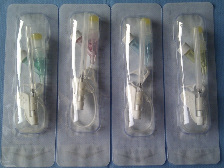 Disposable EO Disinfecting IV Catheter Transparent With Needle