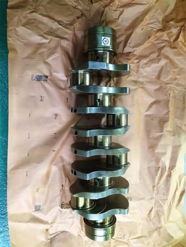 ZAX120 ZX120 Excavator Crankshaft EX120-5 4HE1T 4HK1 8980292701