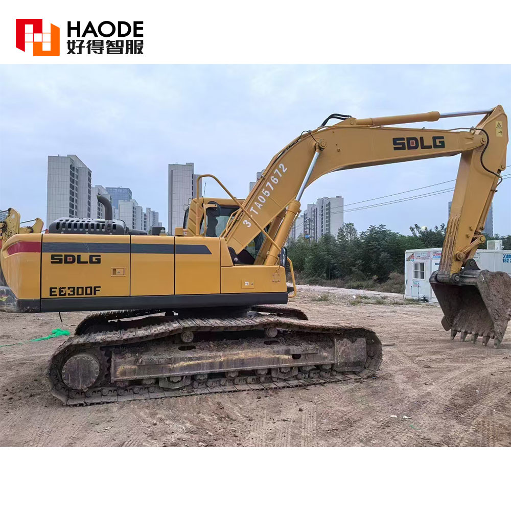China Famous Brand SDLG 30 Ton Medium Excavator E6300F Crawler Excavator with Attachments for Sale