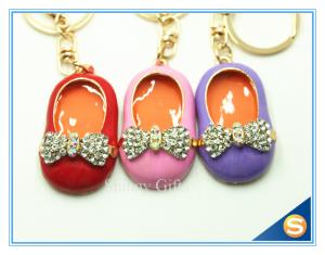 China 3D Cute Little Shoe Shape Rhinestone Zince Alloy Meta Keychain Rhinestone Bag Purse Key Ring Chain wholesale