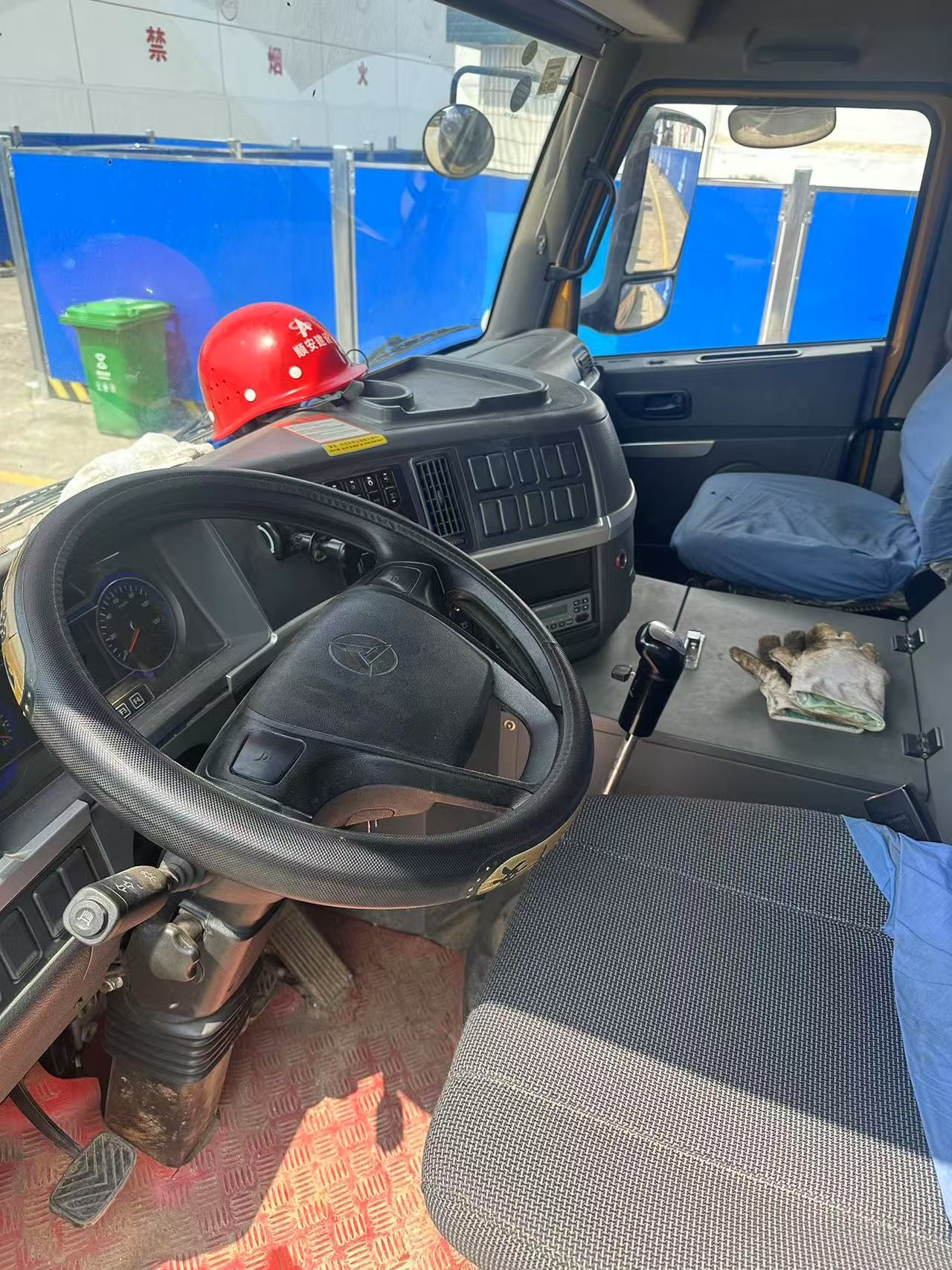 China Construction Lifting Equipment Cranes Hydraulic Truck Mounted Used SA NY STC250T4 25t Mobile Truck Cranes Price for Sale