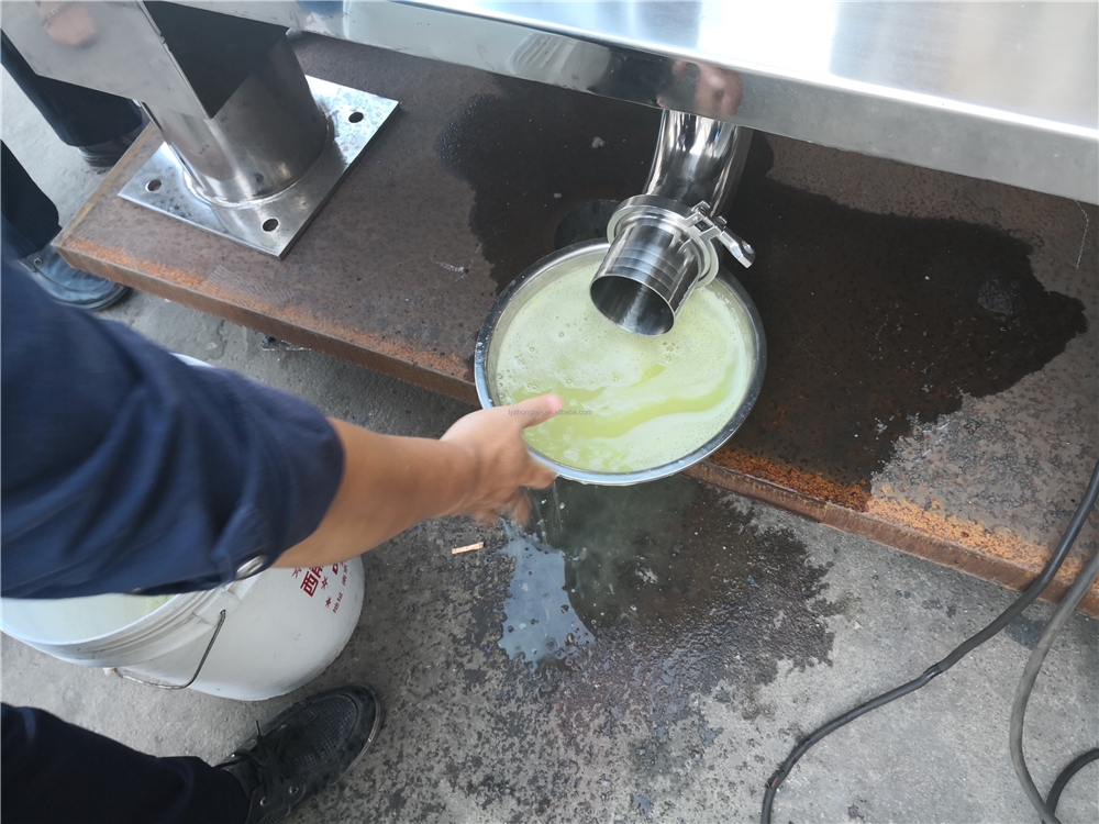 GMP industry Acid discharge gypsum starch sugar metal products scraper centrifuge