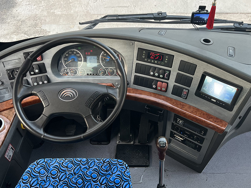 October 2016 Yutong 47 Seats LHD Used Bus Coach With Diesel Engine