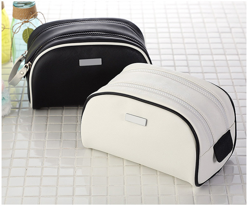 Reusable White PU Cosmetic Bag With Digital Printing Logo