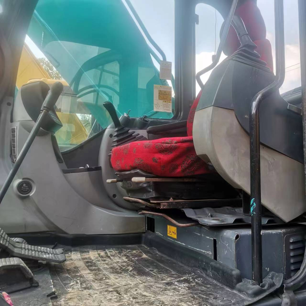 20000 KG 114 KW Japan Original 20 Ton Kobelco SK 200-8 Excavator in Good Condition