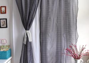 China Elegant Multiple Colors Modern Window Curtains Lightweight Fabric For Living Room wholesale