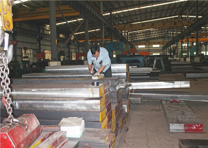 Hot Rolled And Forged Round Bar Of 1.2379 , D2 , SKD11 , Cr12Mo1V1