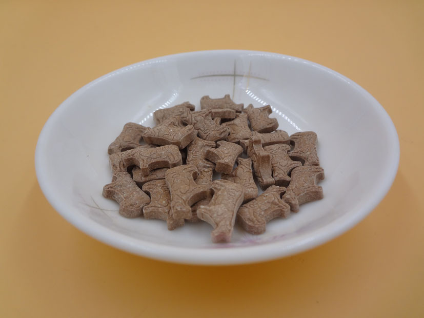 Chocolate Fresh Cow Shaped Compressed Candy Calorie Free For Country Clubs