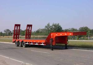 China Heavy duty trailer low bed semi trailer 3 / 4 / 5 axles 50 / 80 / 100 tons wholesale