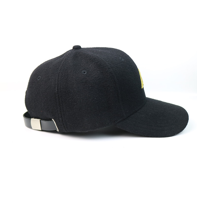 Unisex Black Color Embroidered Youth Baseball Hats / Fashion Design 6 Panel Snapback Hats