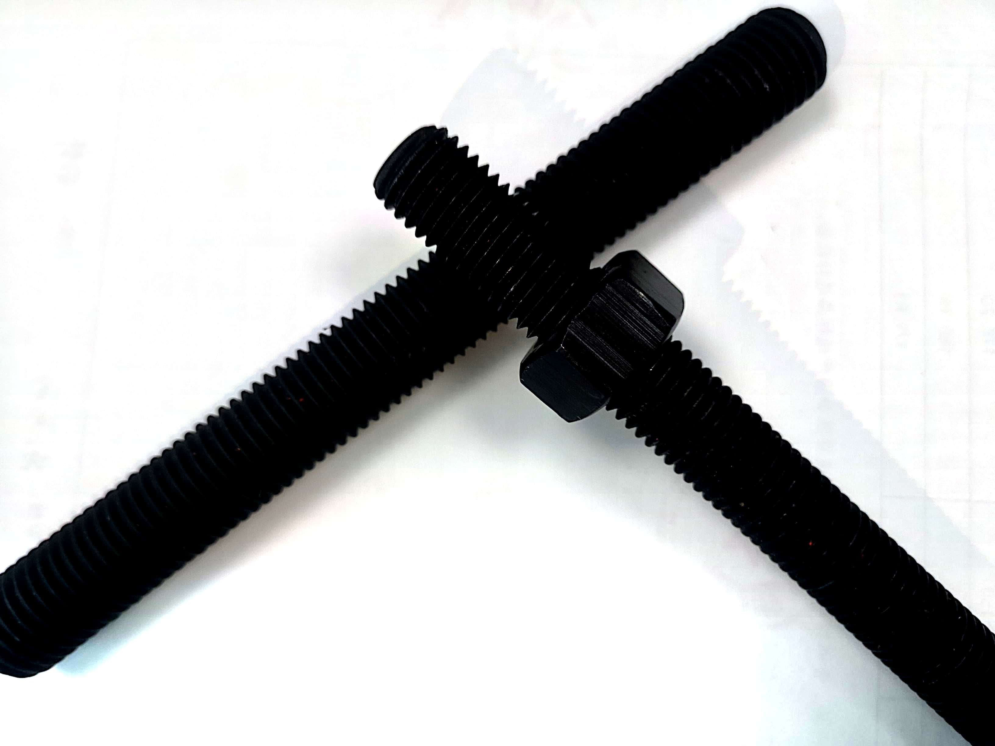 Full Thread Steel Strength 8.8 Grade Stud Bolts and Nuts M6-M36 for Secure Connections