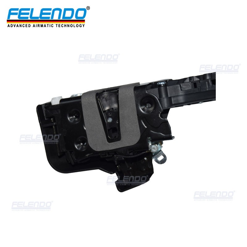 LR011303 Range Rover Body Parts Car Central Door Lock / Central Door Lock Actuator