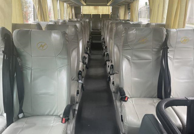 220Hp 39 Seats Used Higer Bus 2016 Year 2nd Hand Coach Bus With Euro IV Diesel And AC