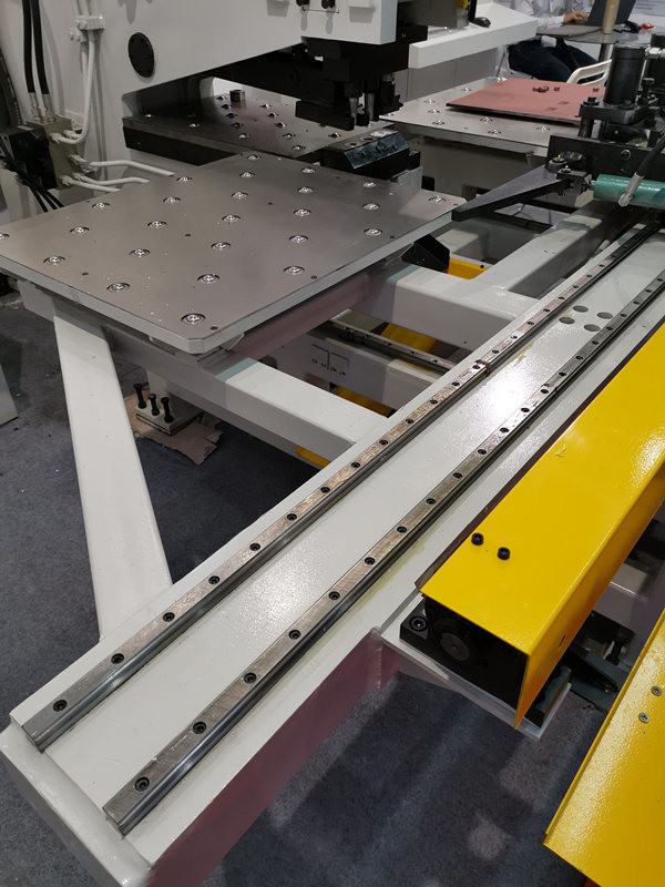 Fast Customized CNC Drilling Machine For Plates