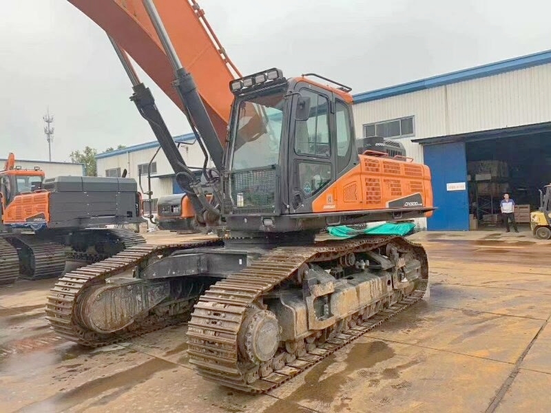 50 Ton Doosan DX500LC-9C Excavator 2019 Year 2.14 M³ Bucket Capacity Used for Project