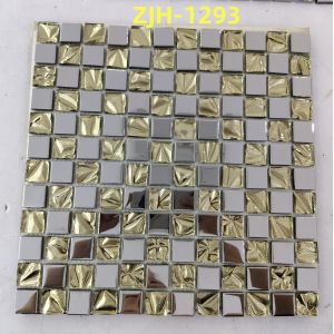 China Mixed Goldleaf Mosaic Glass Wall Tile 300x300mm Shining Surface wholesale