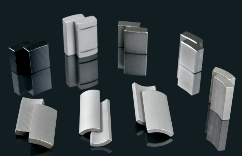 ISO Black Rare Earth SmCo Rectangular Magnet, Magnetic Material For Automotive Motor