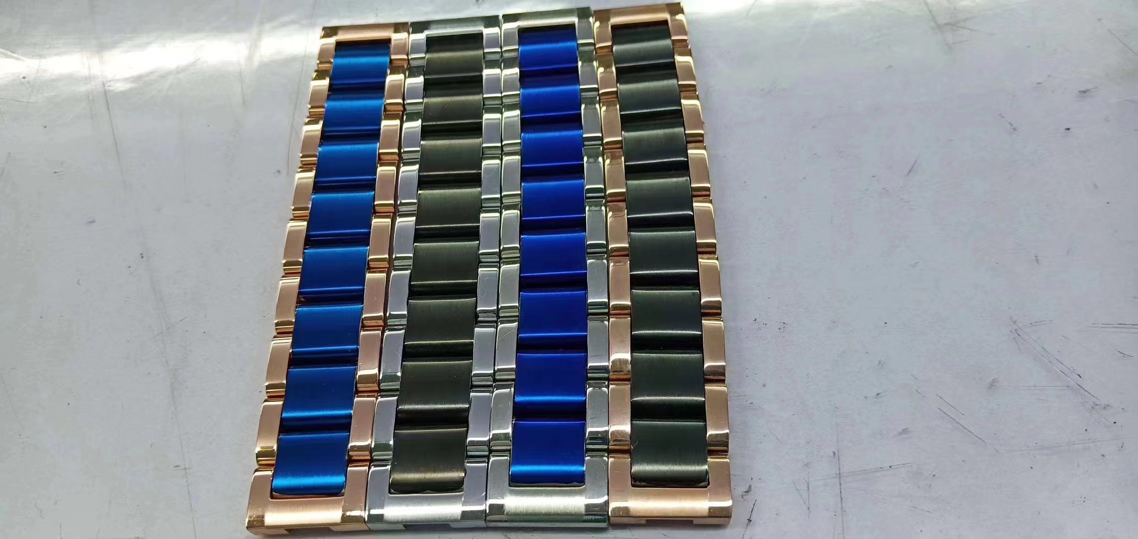 Stainless Steel Bucket Artwork PVD Vacuum Titanium Nitride Coating Machine For Golden Color