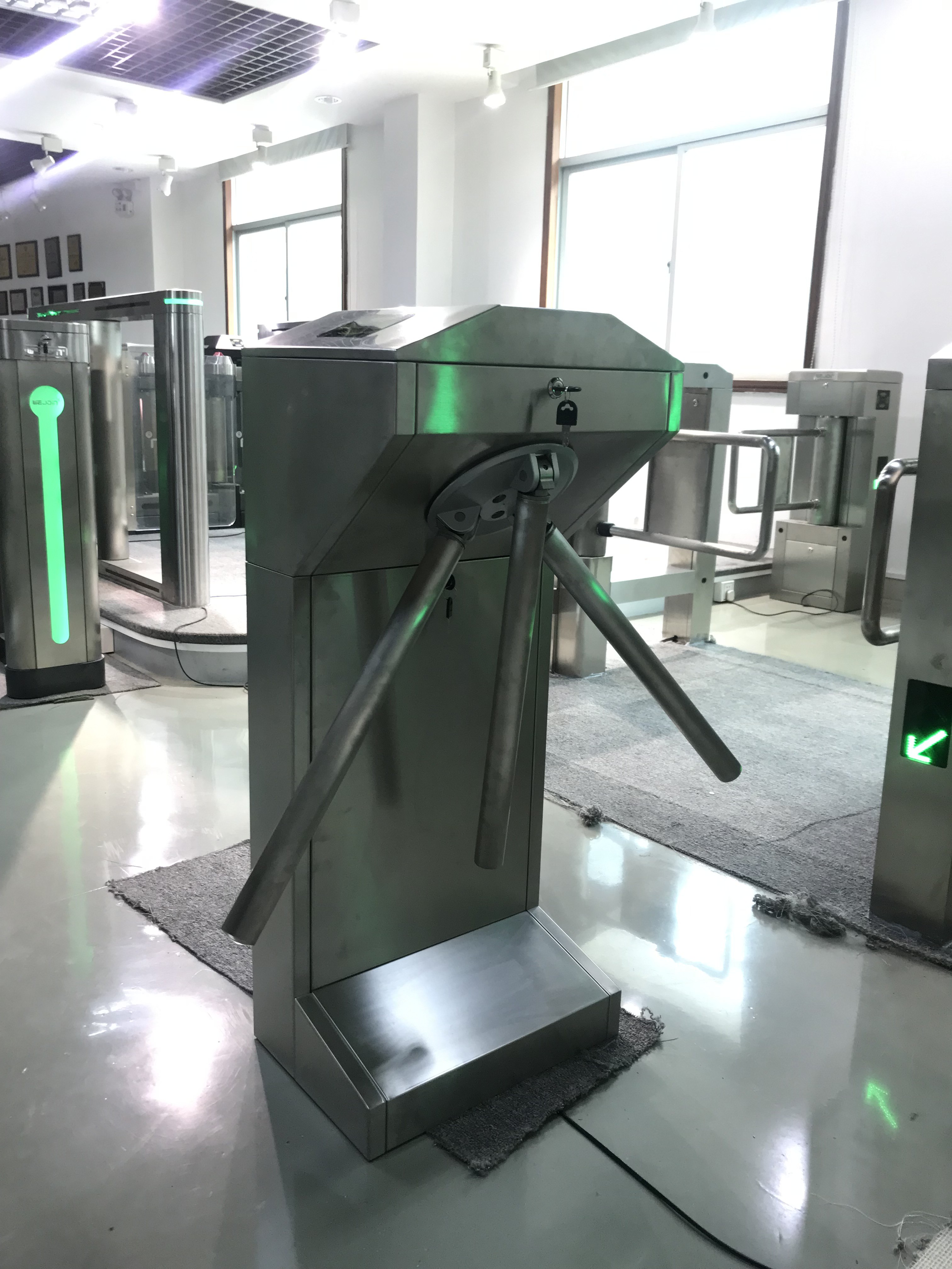 Automatic Entrance Access Control Turnstile Gate 304 Stainless Steel High Security