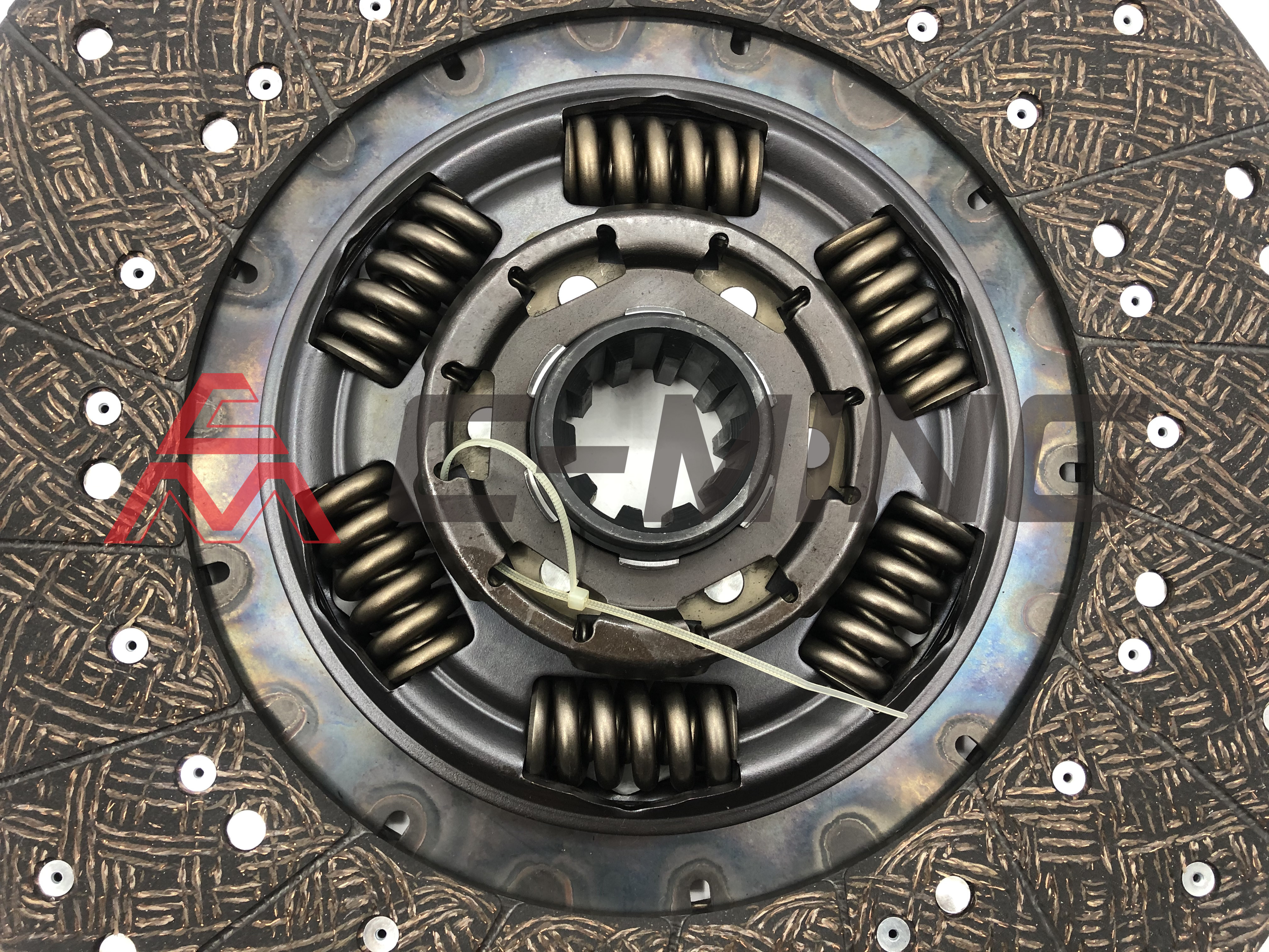 Kinglong Bus EQ1141 EQ1208 1862506131 Sachs Clutch Kits 395x240x44.5x10