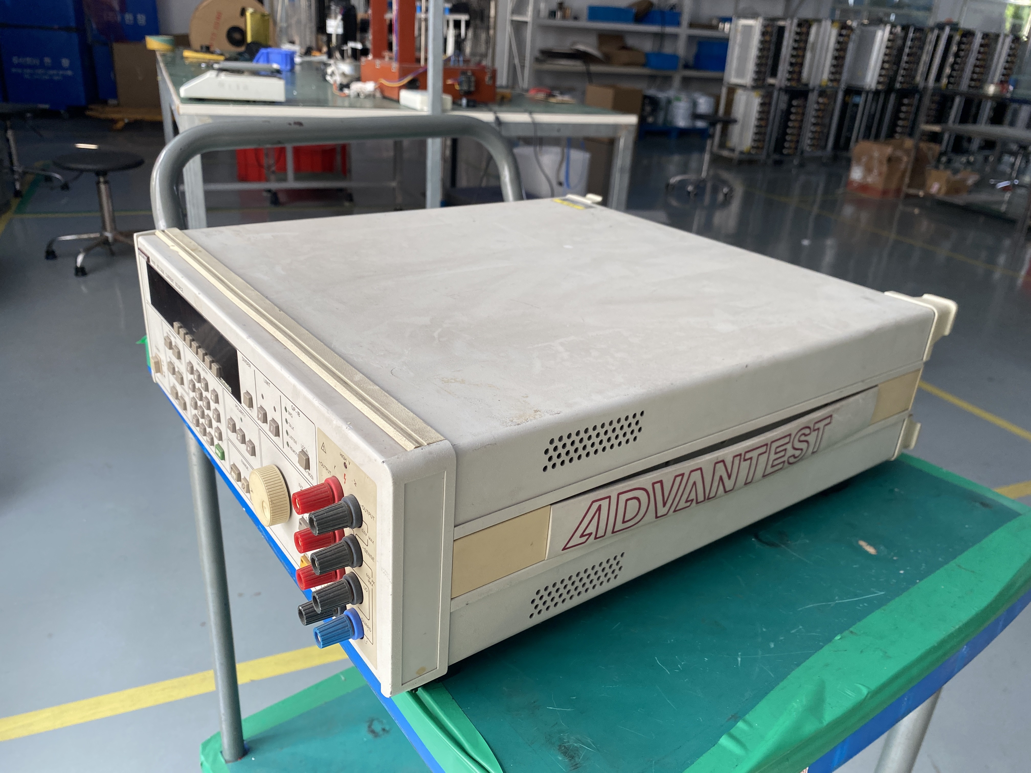 ADVANTEST R6161 DC Voltage/Current Source With High Precision