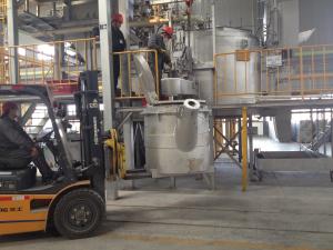 China 500KG 15C Capacity Molten Aluminum Transfer Ladles Pouring Molten Metal wholesale
