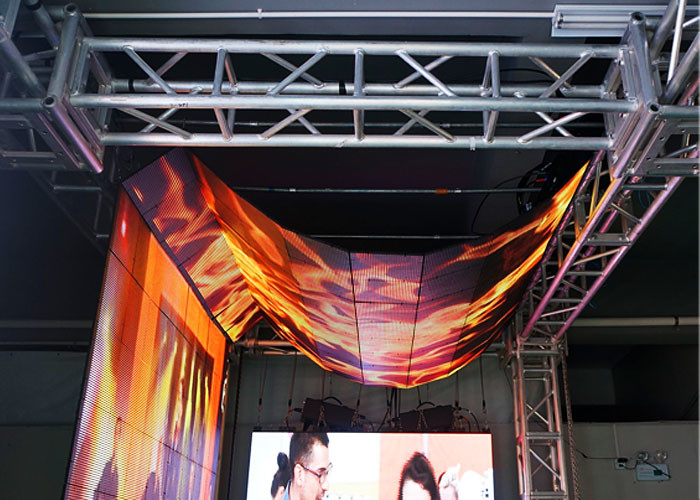 Full Color Indoor LED Curtain Display 64×64 Pixels , Mini Led Display Module High Definition