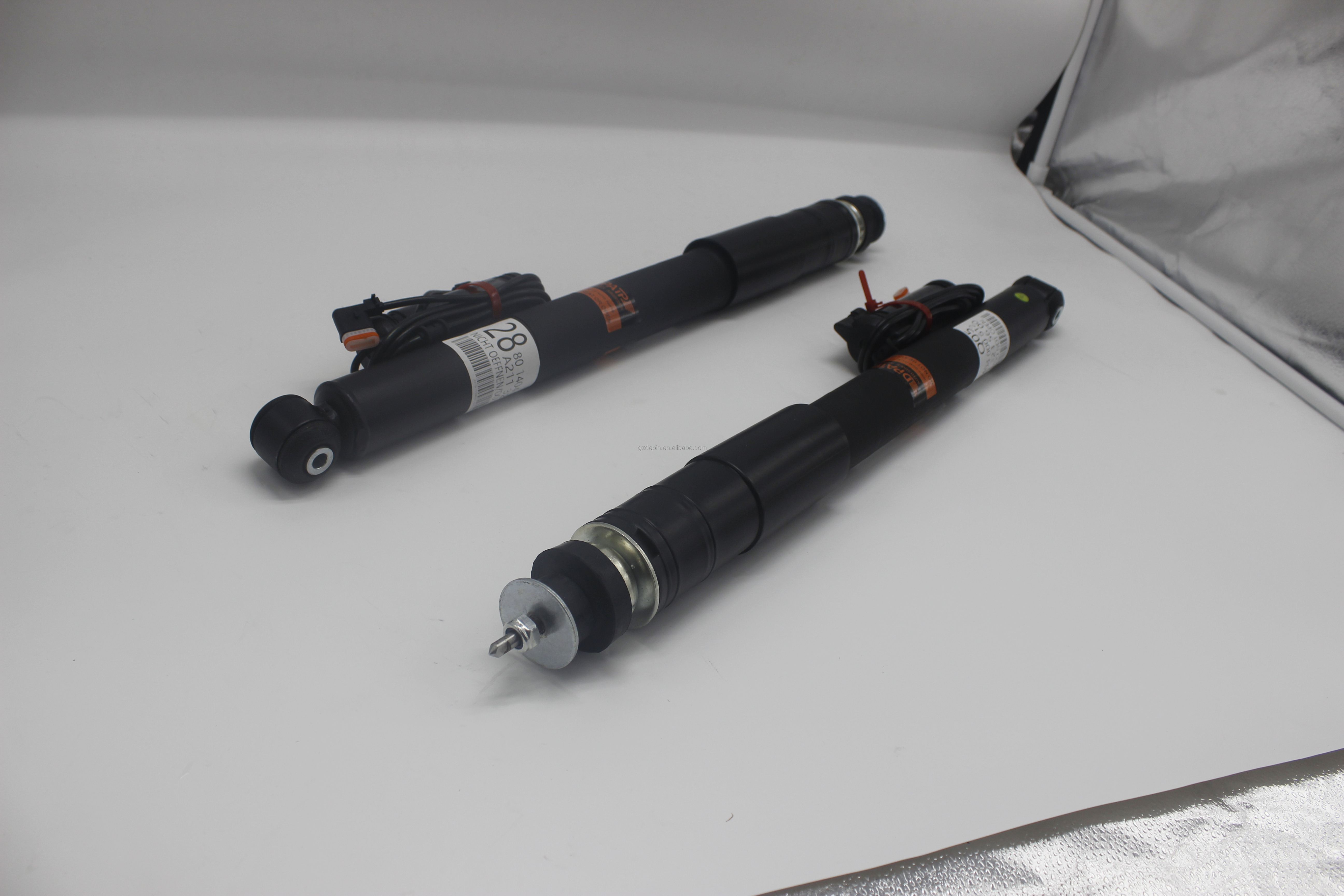 Car Fitment Mercedes-Benz Rear Shock Absorber for W211 W219 2113262400 2113240004