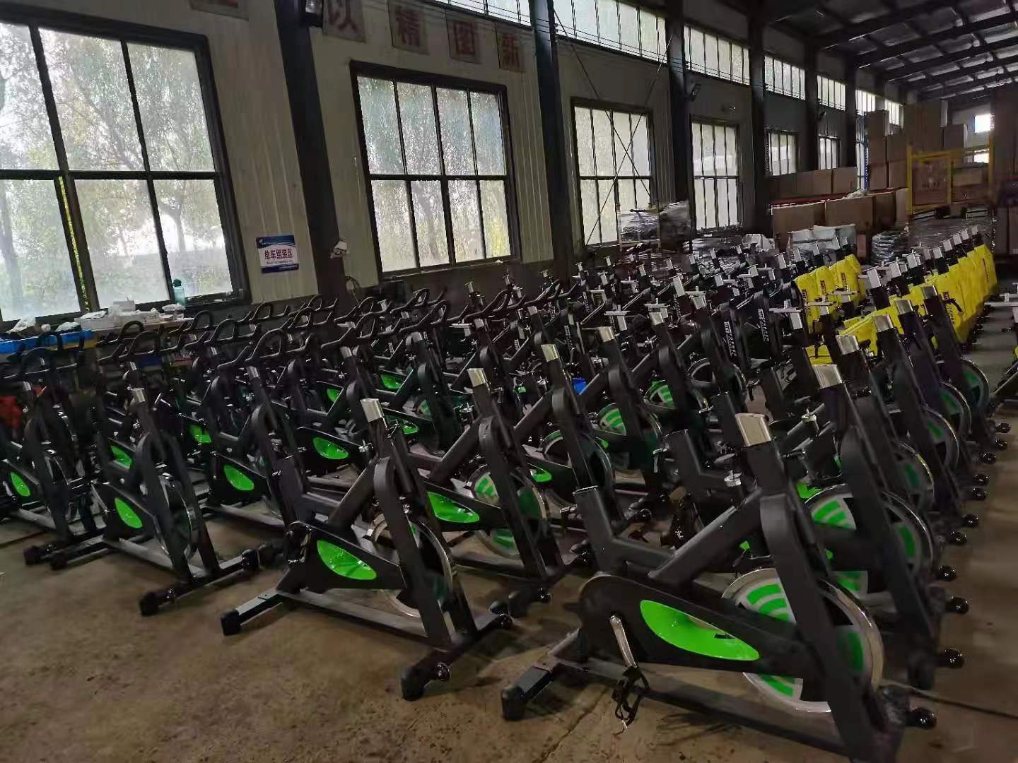 Commercial Indoor Spinning Bike Body Building Exercise Fitness Equipment